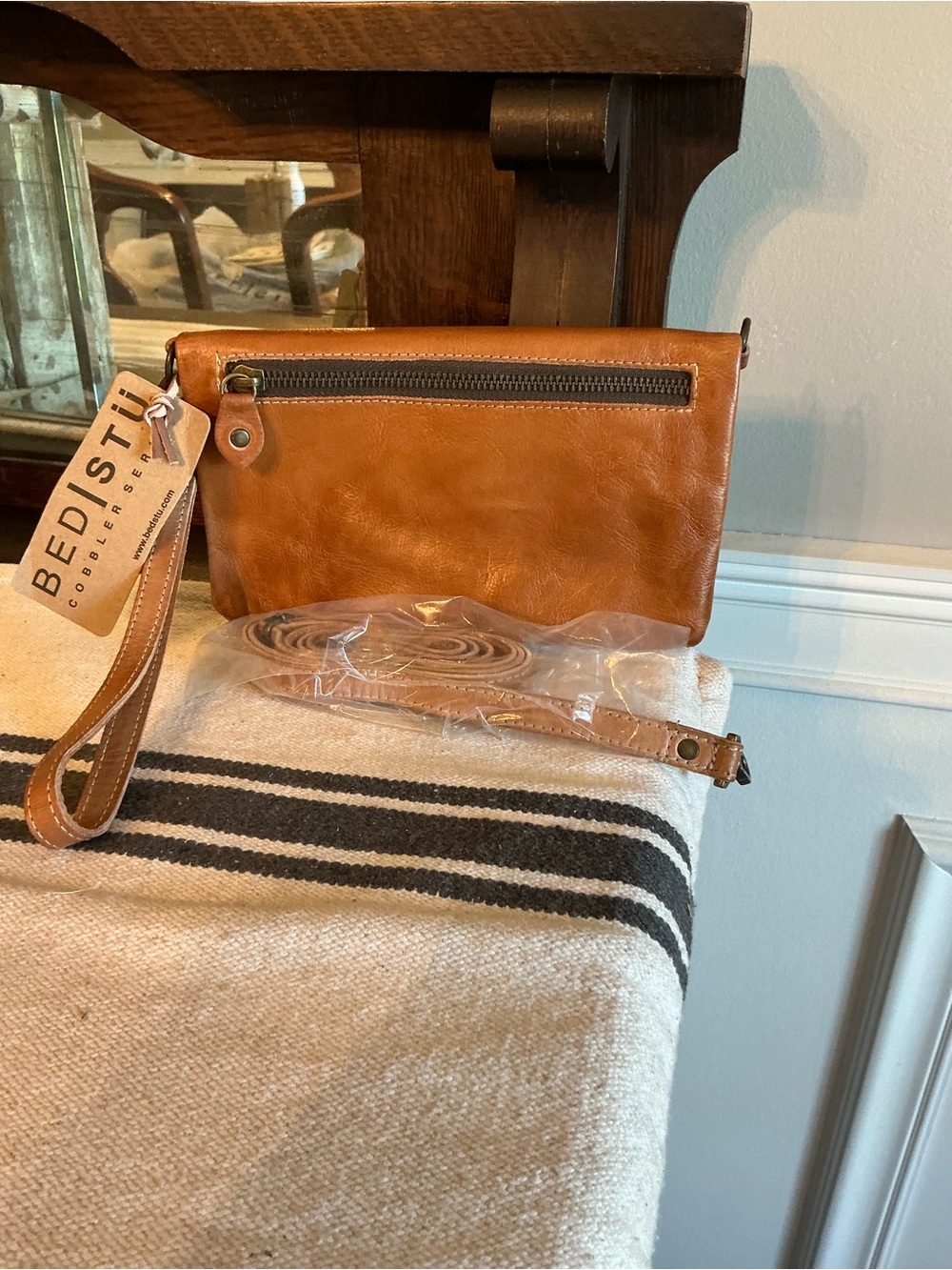 NWT Bed Stu Leather Cadence Wallet Wristlet Crossbody Bag Tan Rustic MSRP $179 - Picture 4 of 15